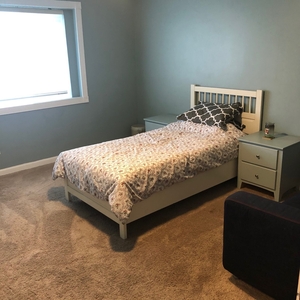small room 1.jpg